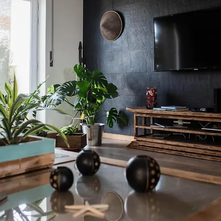 Ferrel Surf House * Ferrel (Leiria)