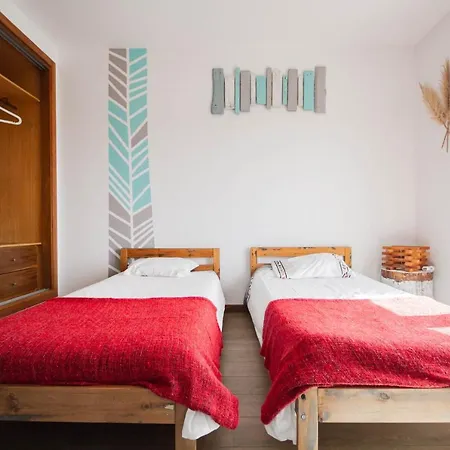Ferrel Surf House *