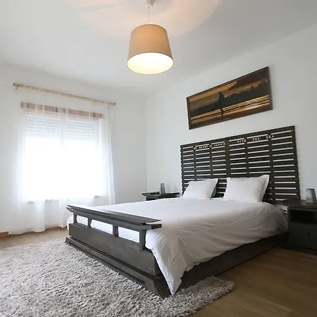 Ferrel Surf House * Ferrel (Leiria)